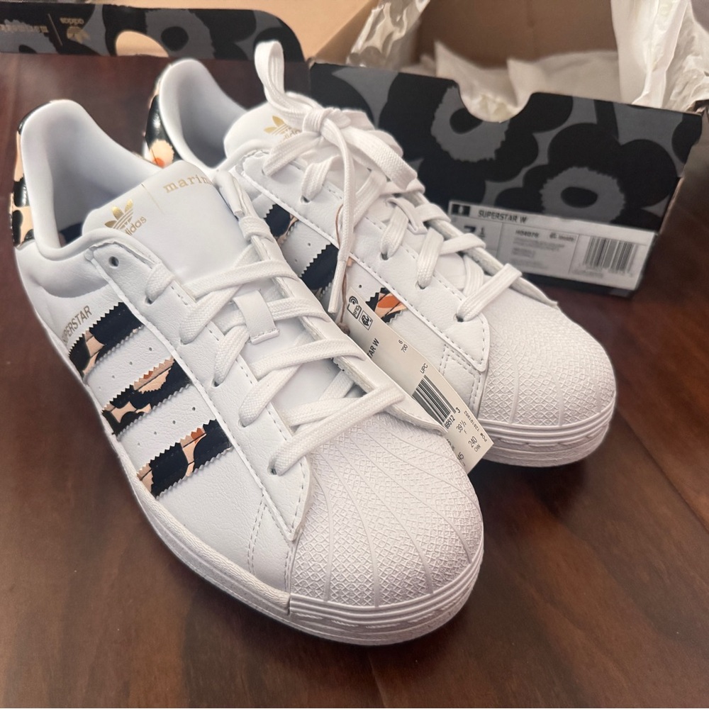 Adidas Superstar X Marimekko Woman’s Sneakers shoes 7.5 Limited